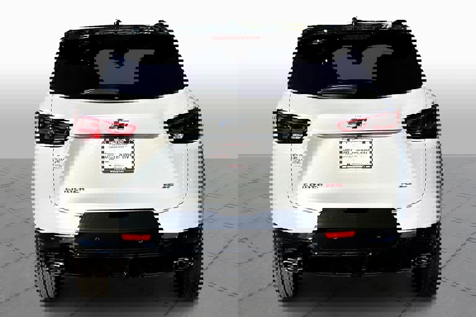 Used 2023 Chevrolet Blazer RS w/ Enhanced Convenience Package image 4