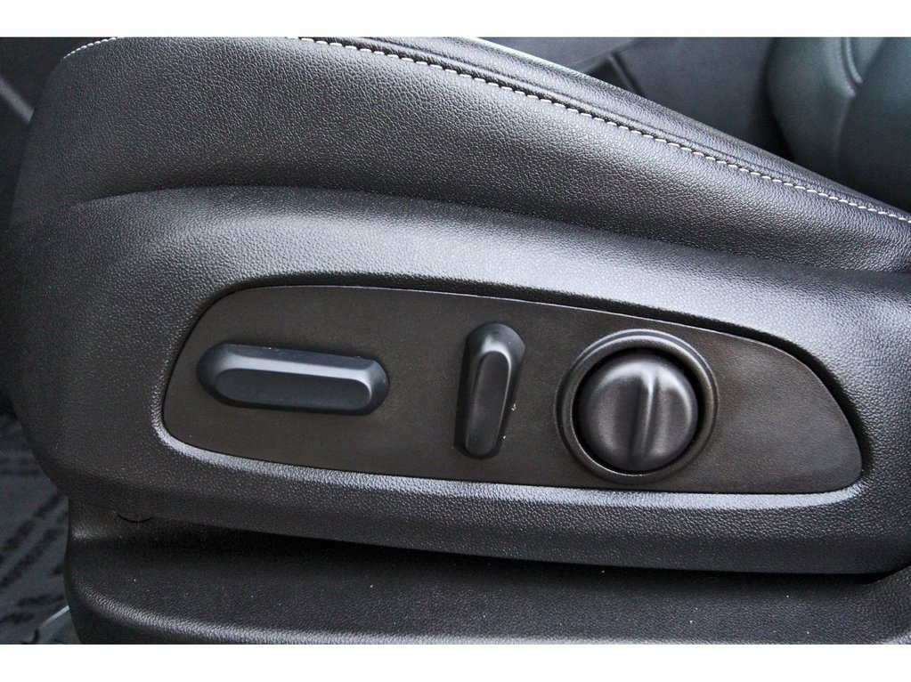 Used 2023 Chevrolet Blazer LT image 29