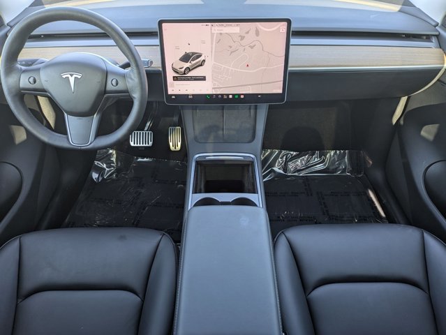 Used 2021 Tesla Model Y Long Range AWD/4WD image 17