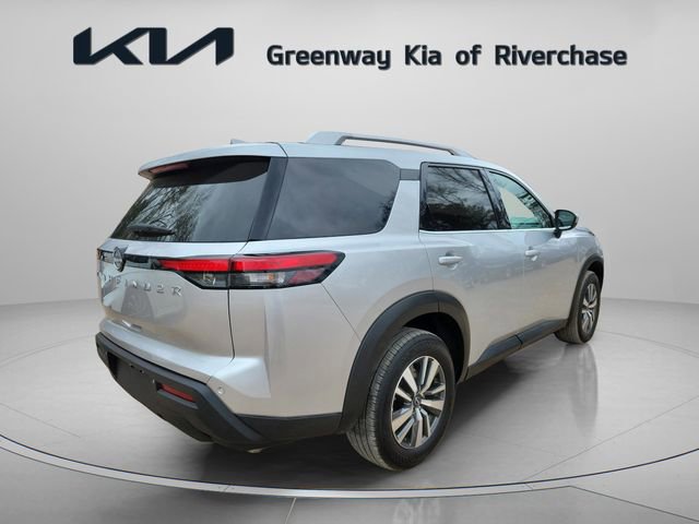 Used 2025 Nissan Pathfinder SL image 5