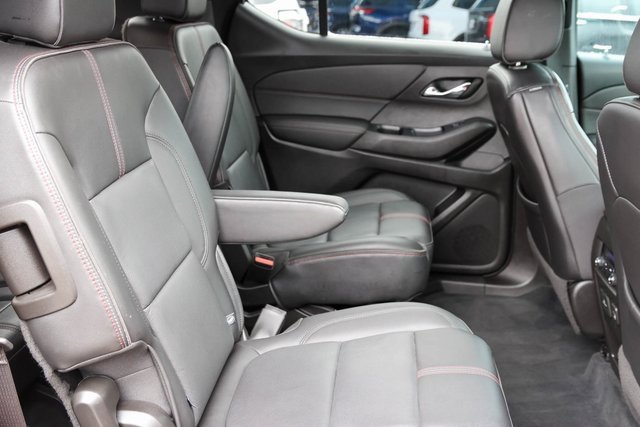 Used 2022 Chevrolet Traverse RS image 19
