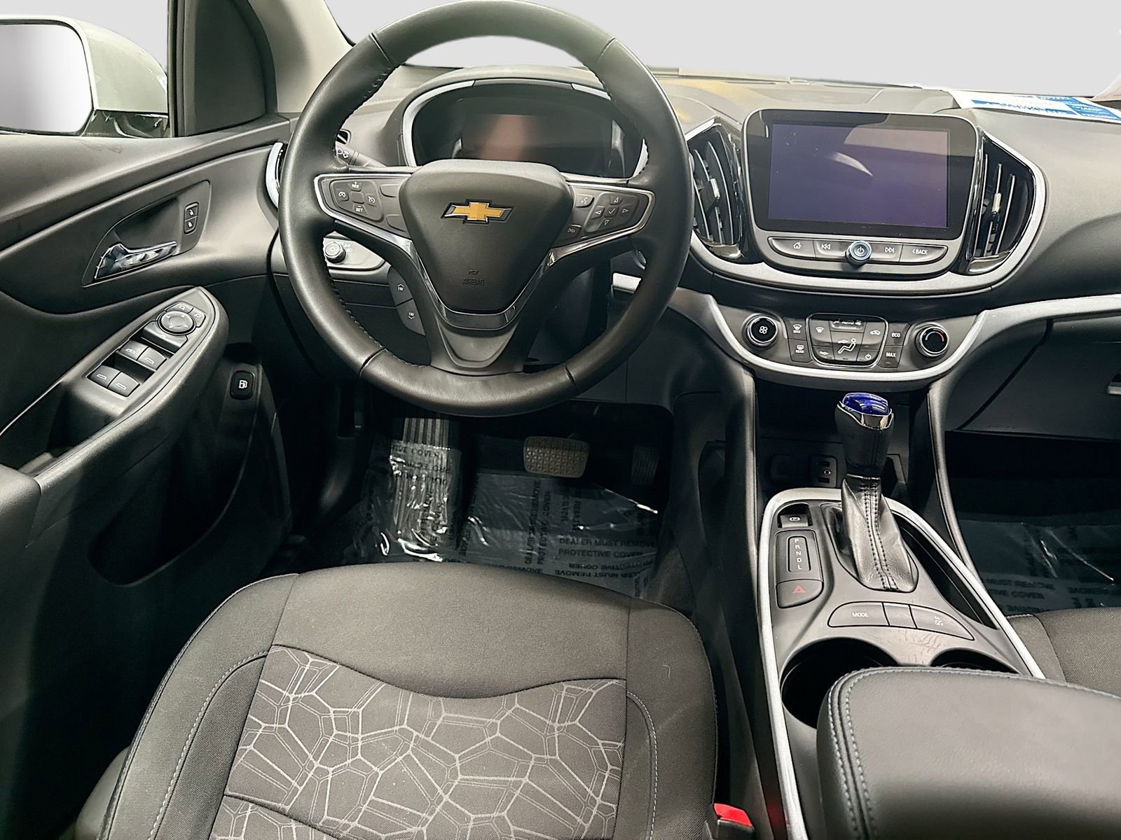 Used 2017 Chevrolet Volt LT FWD image 23