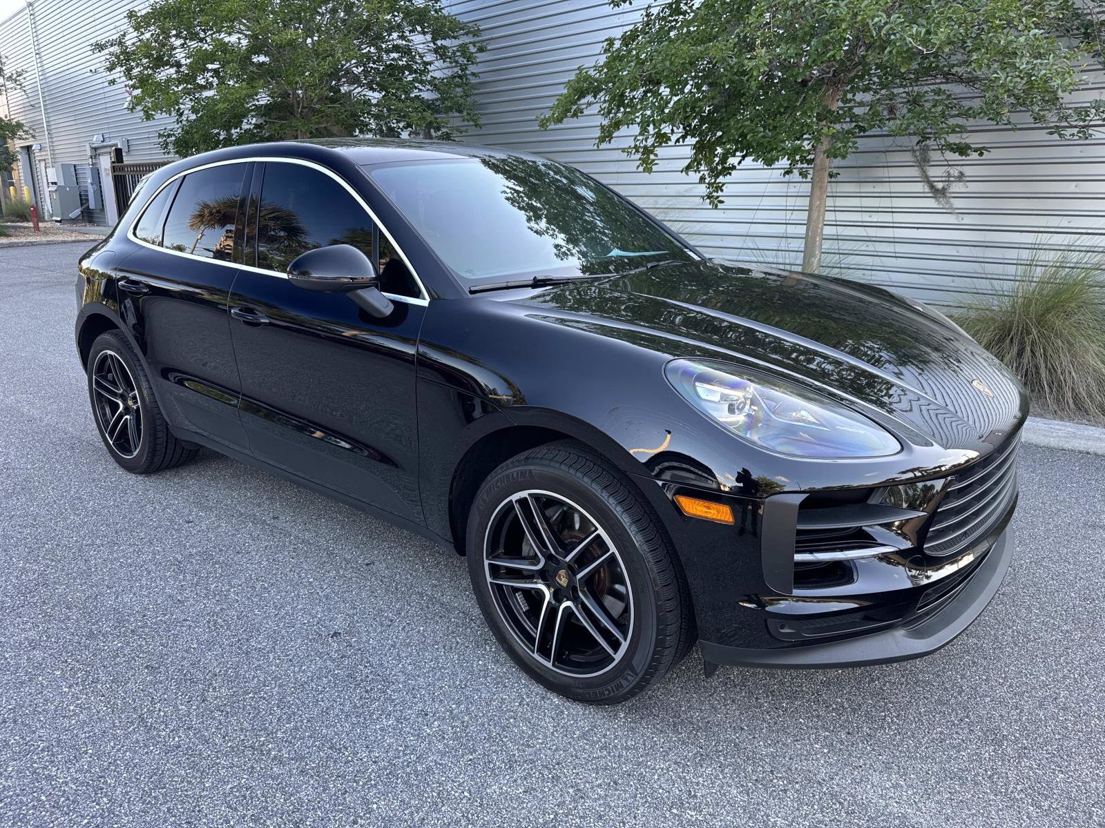 Used 2020 Porsche Macan S AWD/4WD image 4