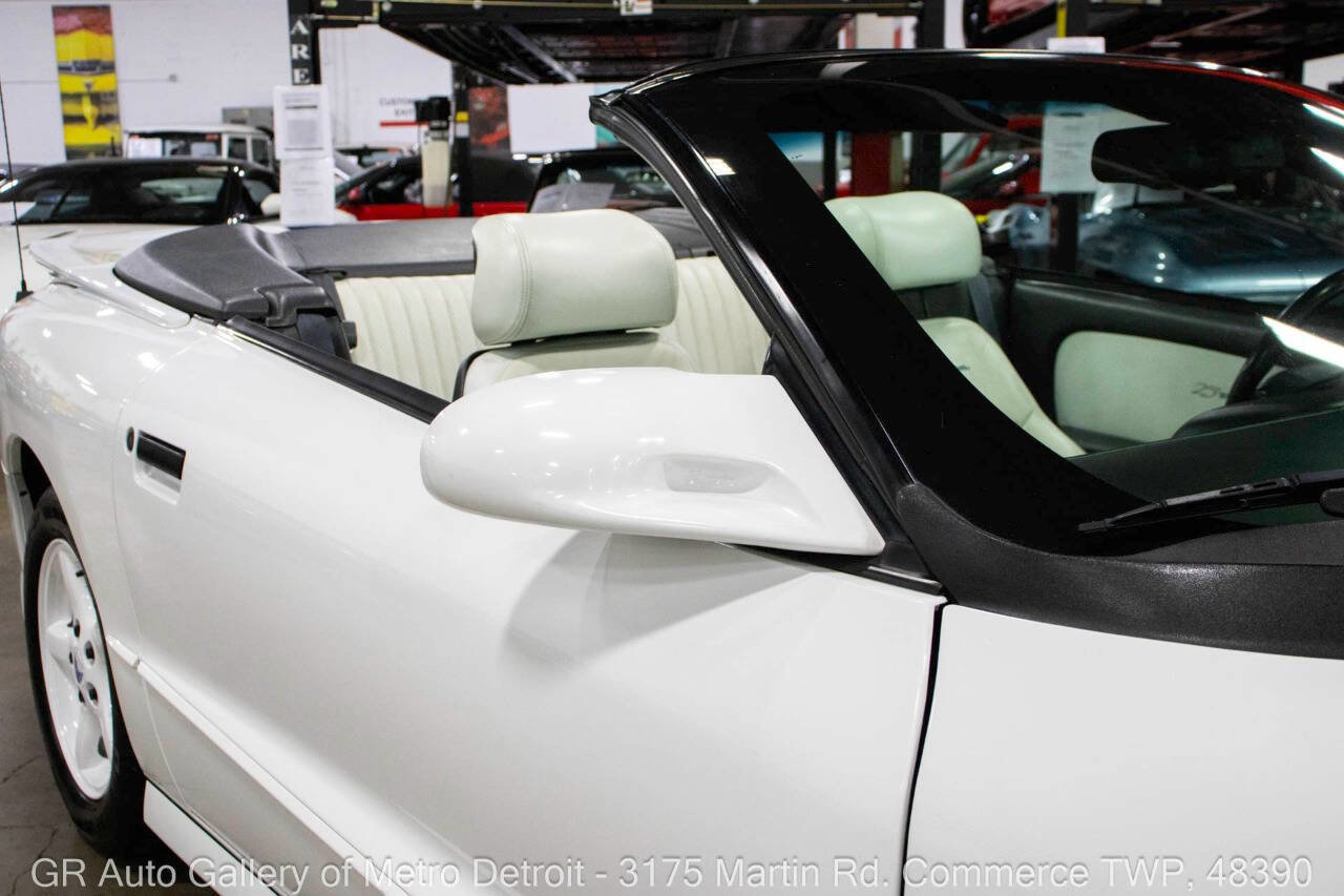 Used 1994 Pontiac Firebird Trans Am GT image 32
