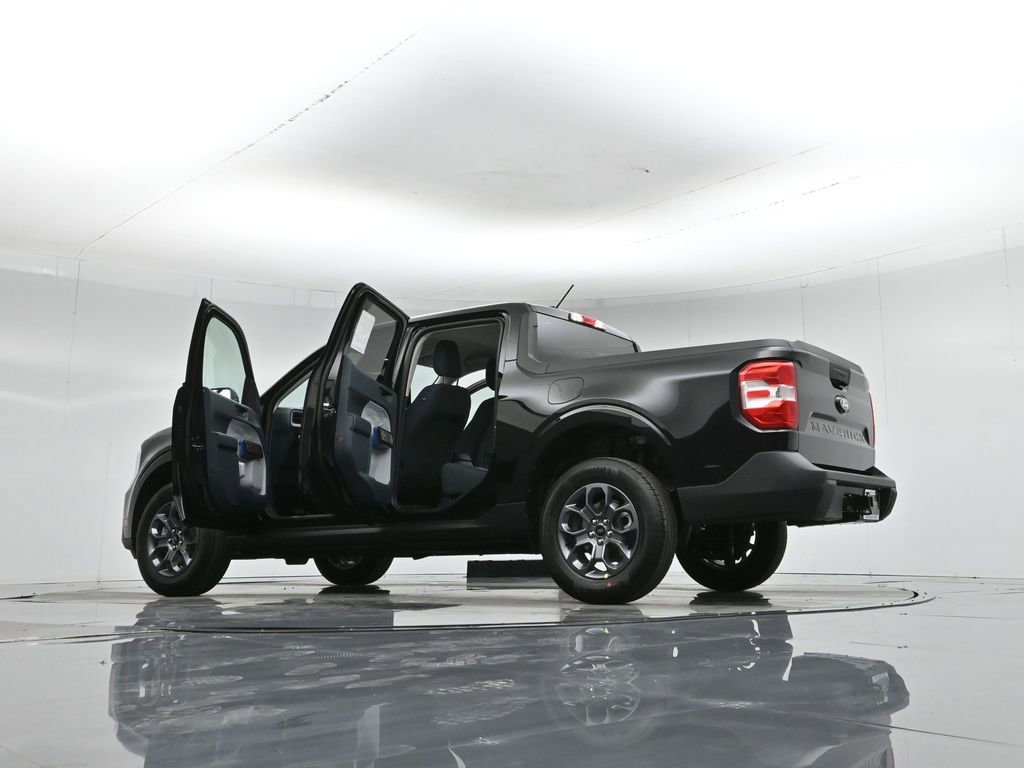 New 2026 Ford Maverick XLT image 3