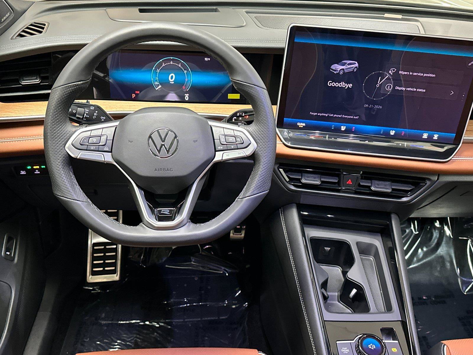 New 2026 Volkswagen Tiguan SEL R-Line AWD/4WD image 13