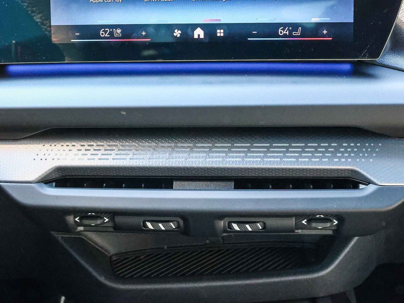 Used 2025 BMW M235i xDrive w/ Premium Package image 15