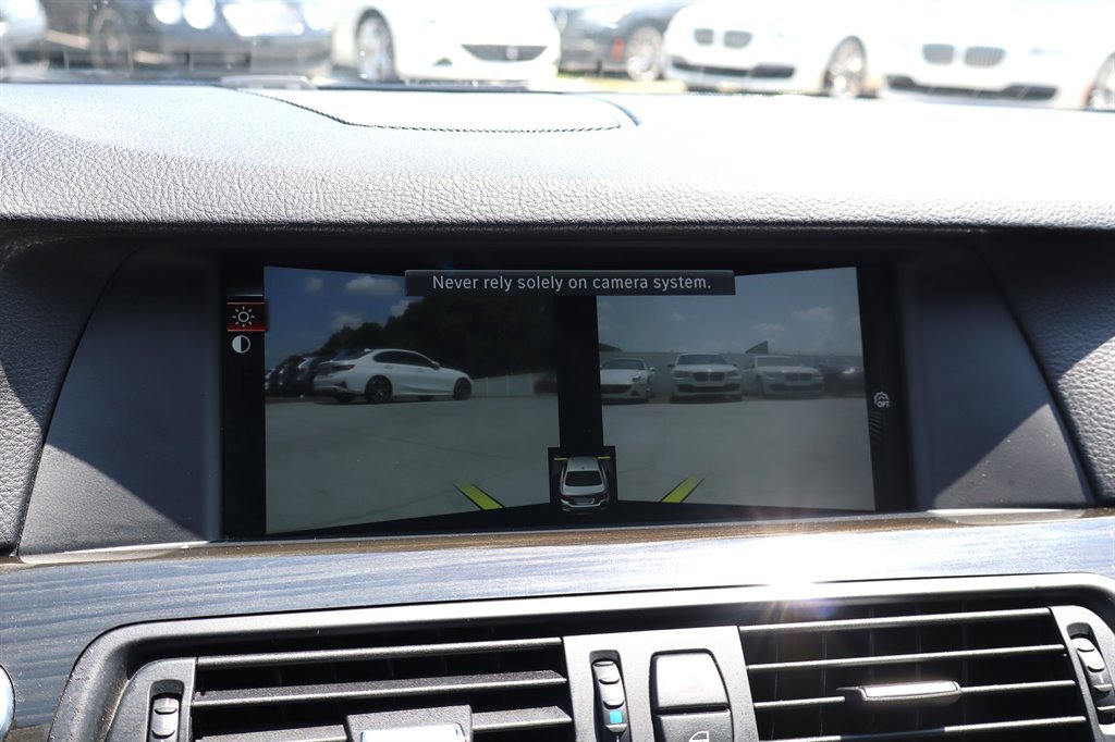 Used 2013 BMW 550i Sedan RWD image 27