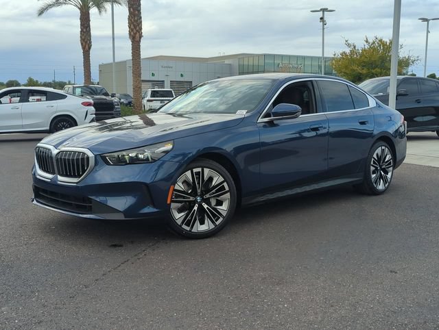 Used 2026 BMW 530i w/ Premium Package RWD image 2