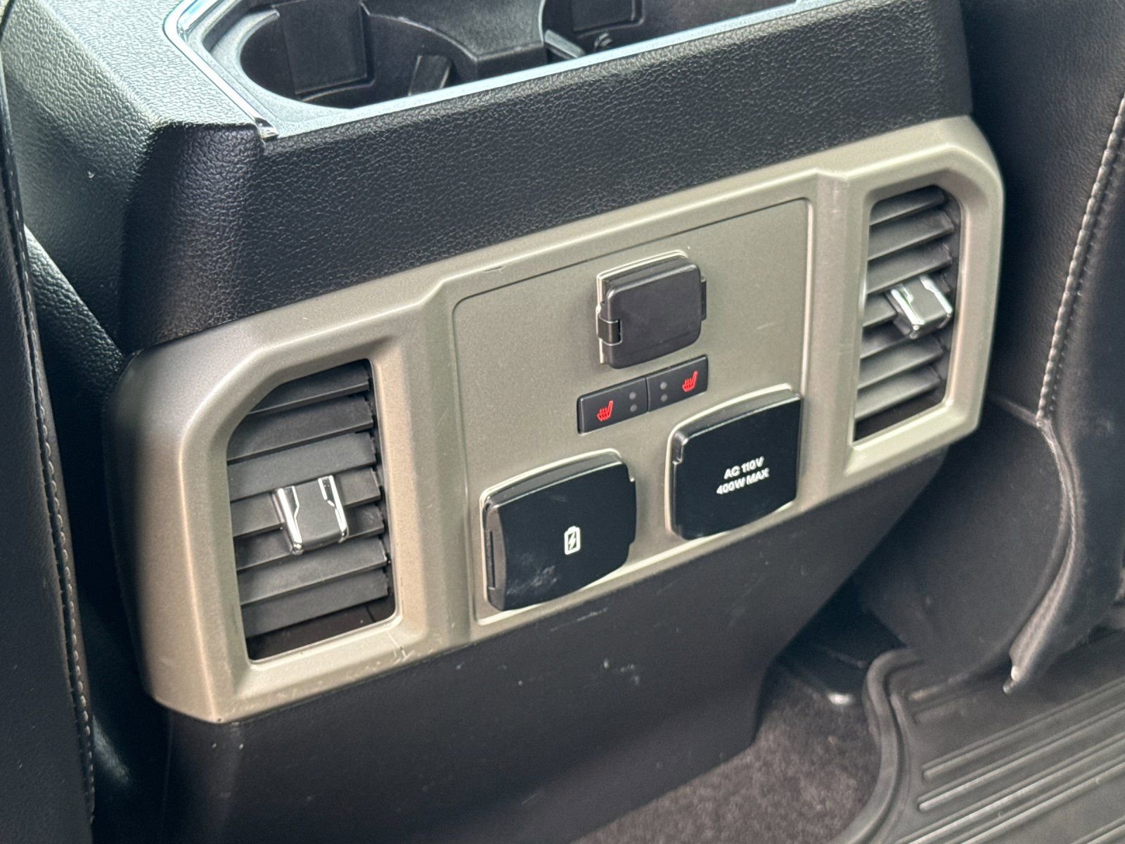 Used 2019 Ford F150 Lariat w/ Equipment Group 502A Luxury AWD/4WD image 15