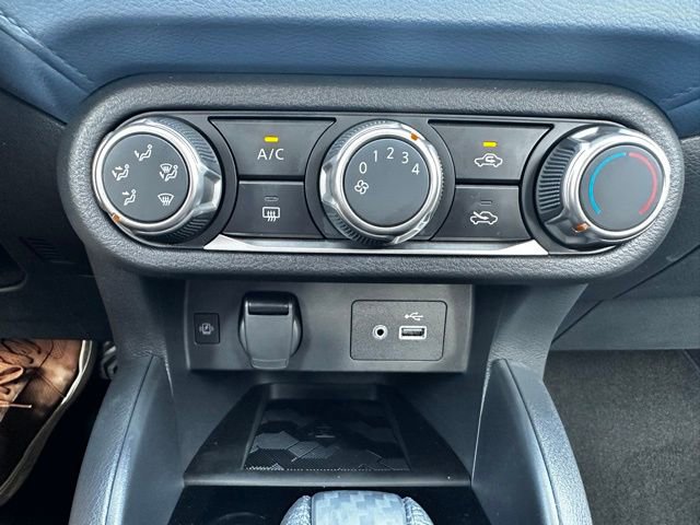New 2025 Nissan Versa SV w/ Trunk Package image 22