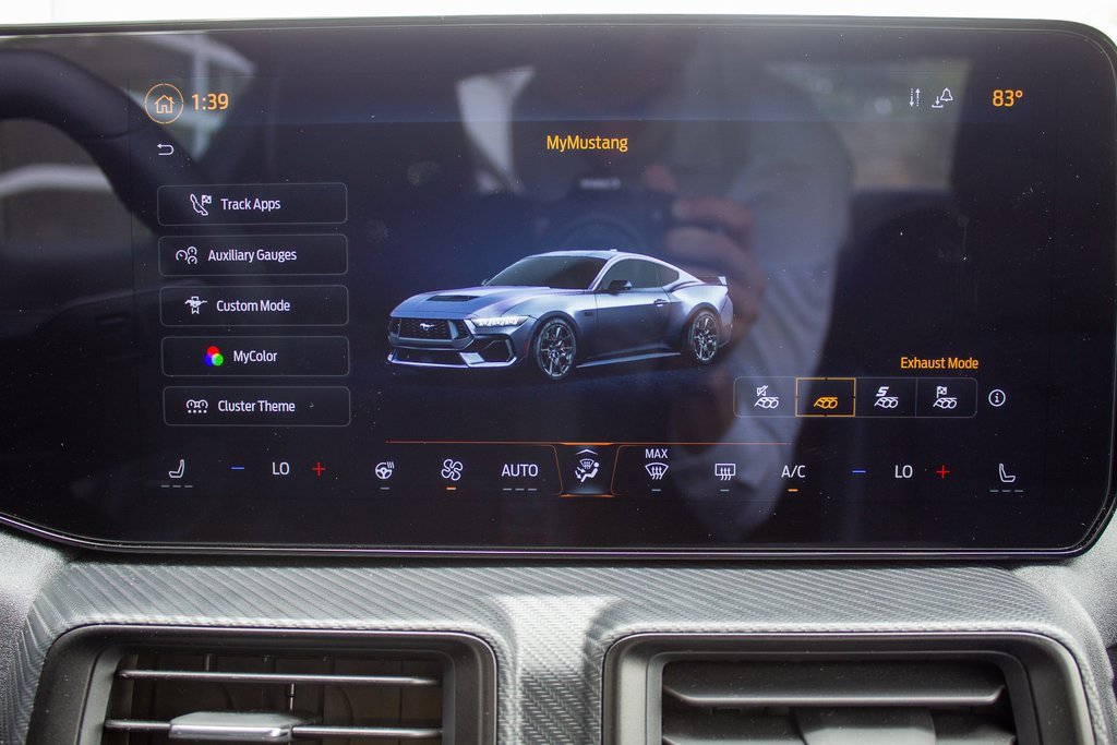 Used 2025 Ford Mustang Dark Horse w/ Security Package image 18