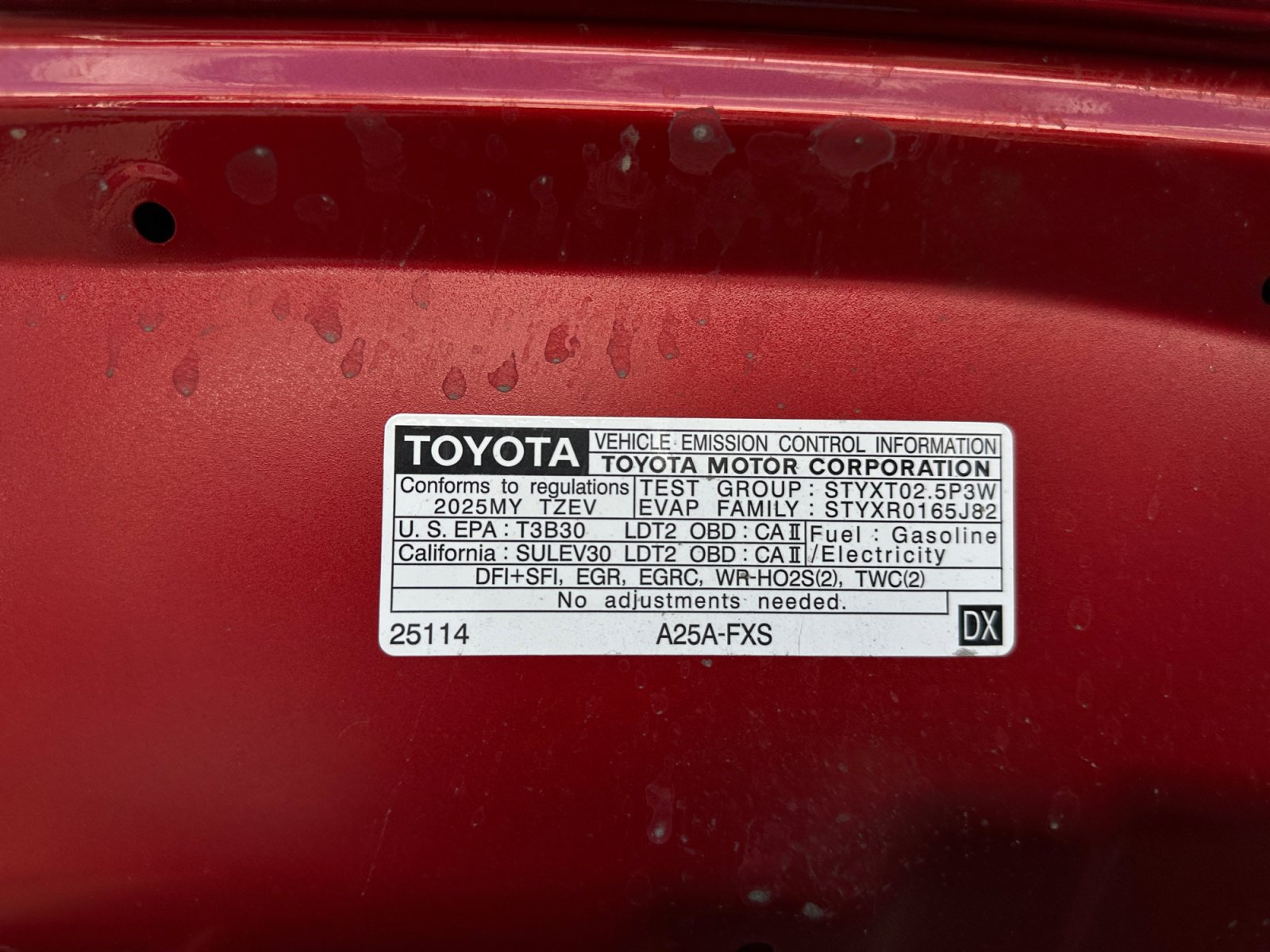 Used 2025 Toyota RAV4 XSE AWD/4WD image 28