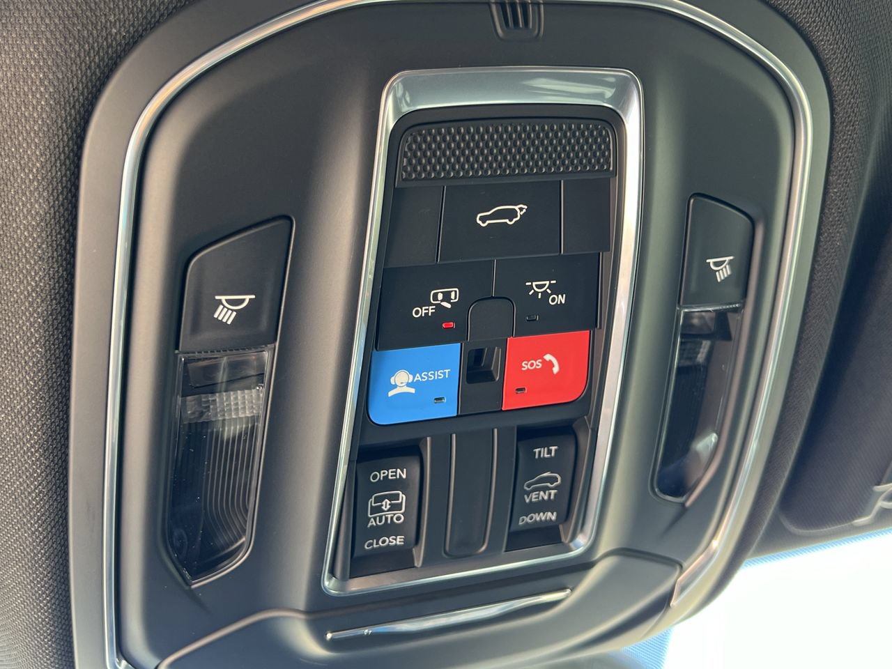 Used 2026 Jeep Grand Cherokee Laredo X AWD/4WD image 22