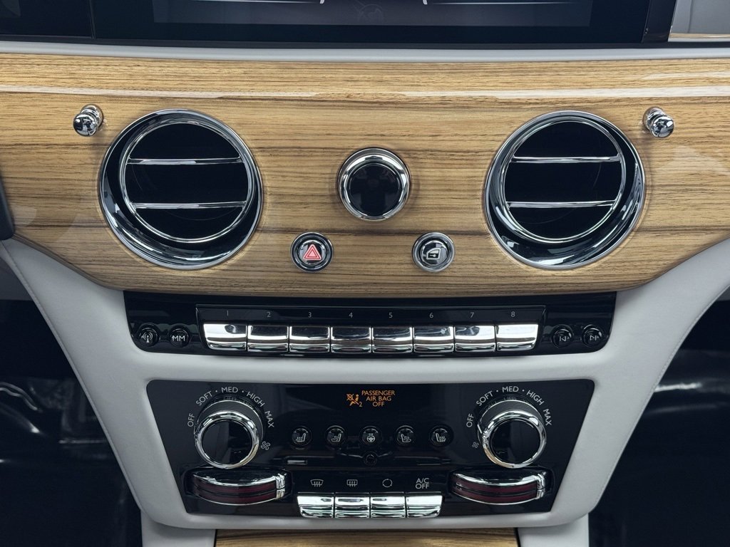 Certified 2021 Rolls-Royce Ghost image 38