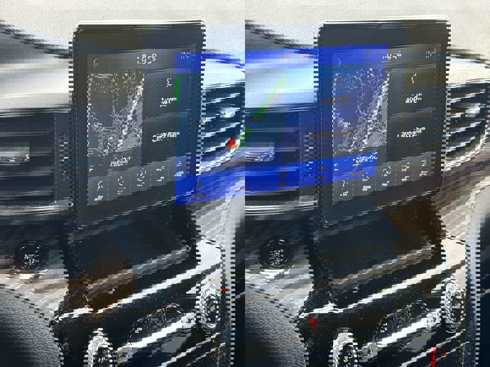 Used 2024 Ford Explorer Limited image 23