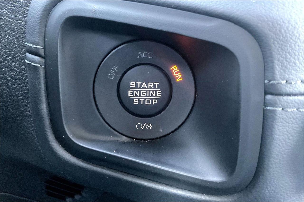 Certified 2025 Jeep Wrangler Unlimited Rubicon image 27