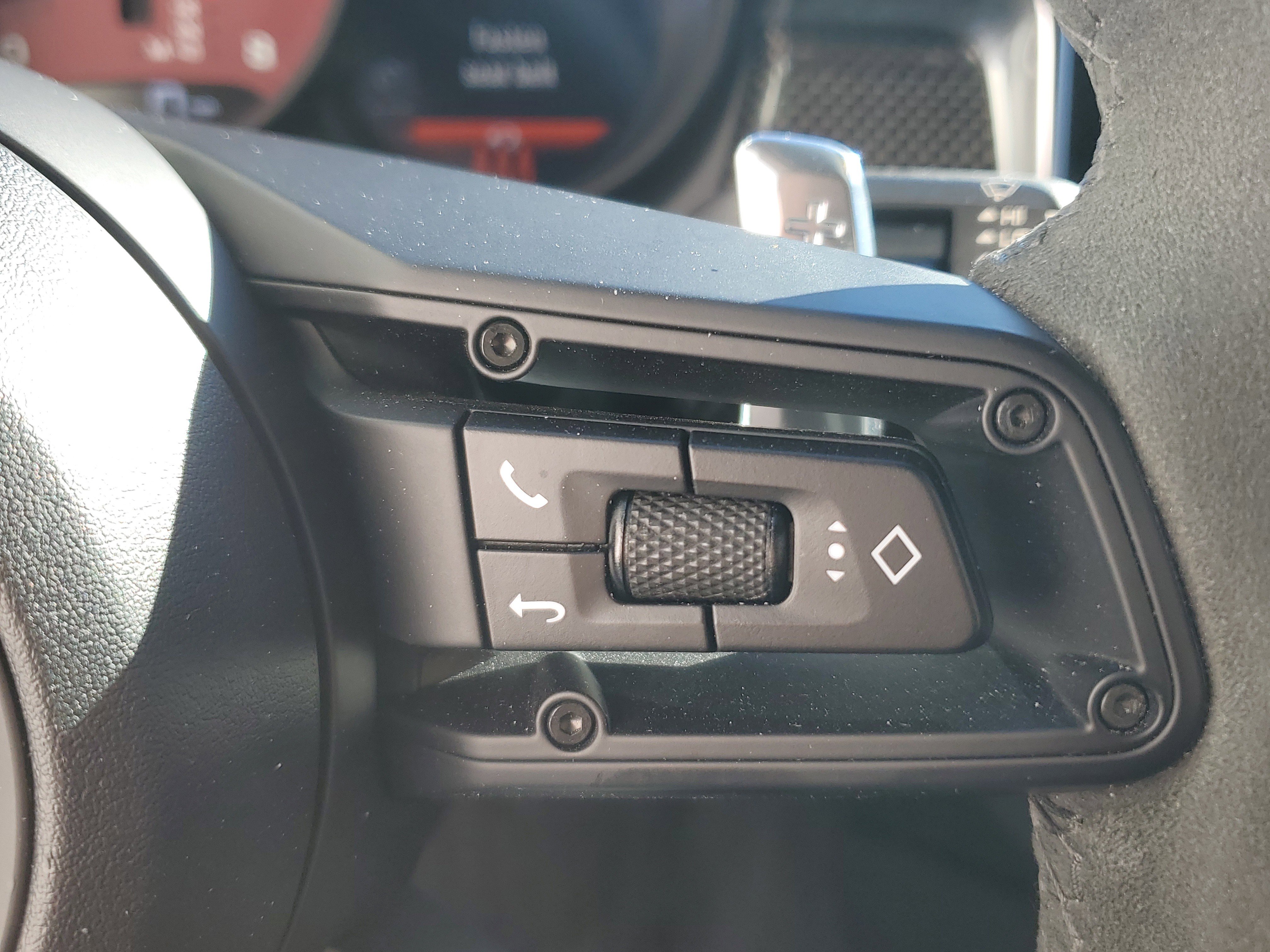 Used 2022 Porsche Macan S image 31