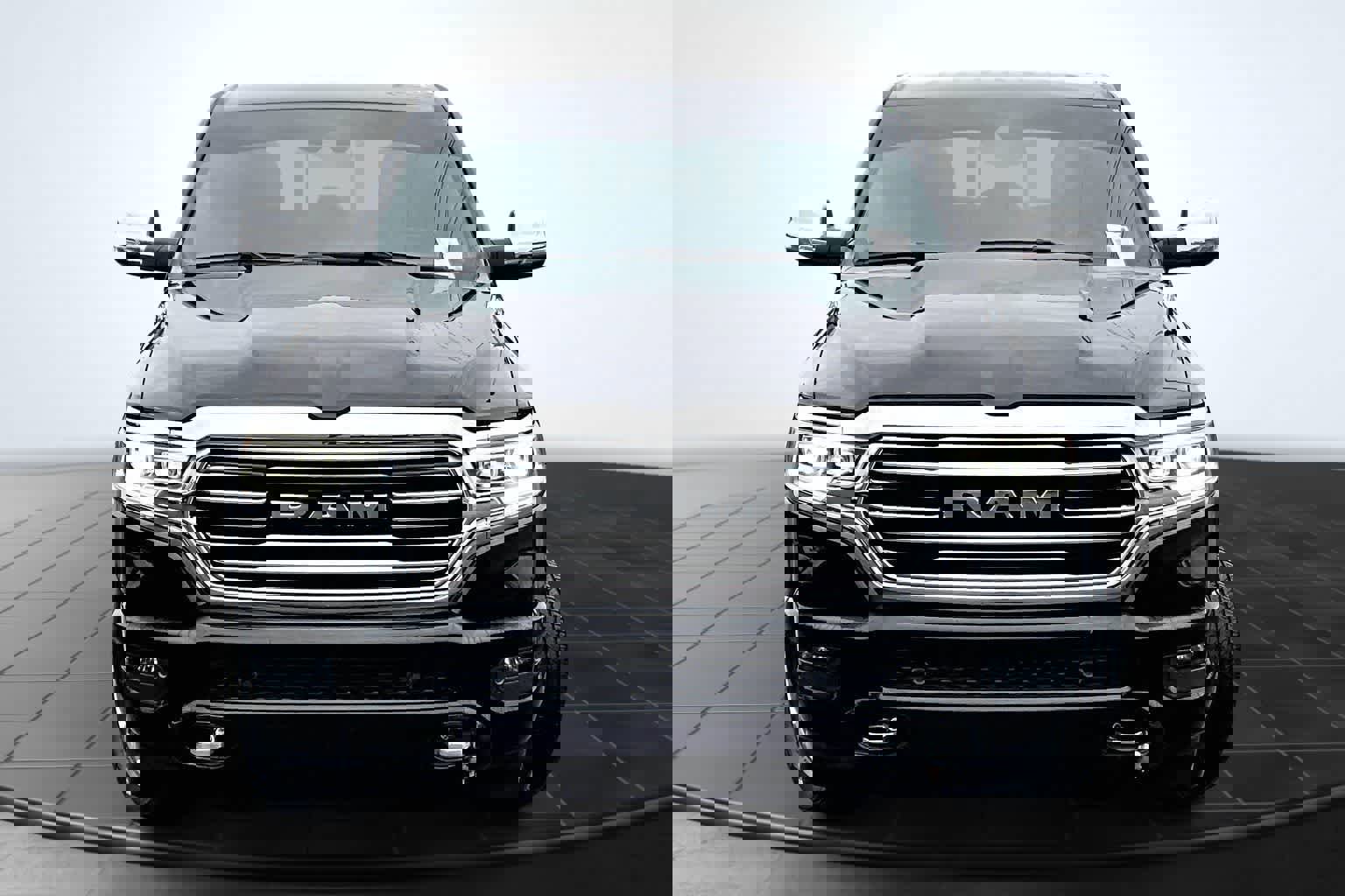 Used 2023 RAM 1500 Limited w/ Body-Colour Bumper Group image 6