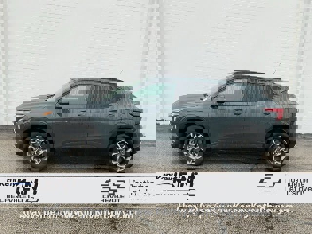 Used 2025 Chevrolet Trax LT image 27