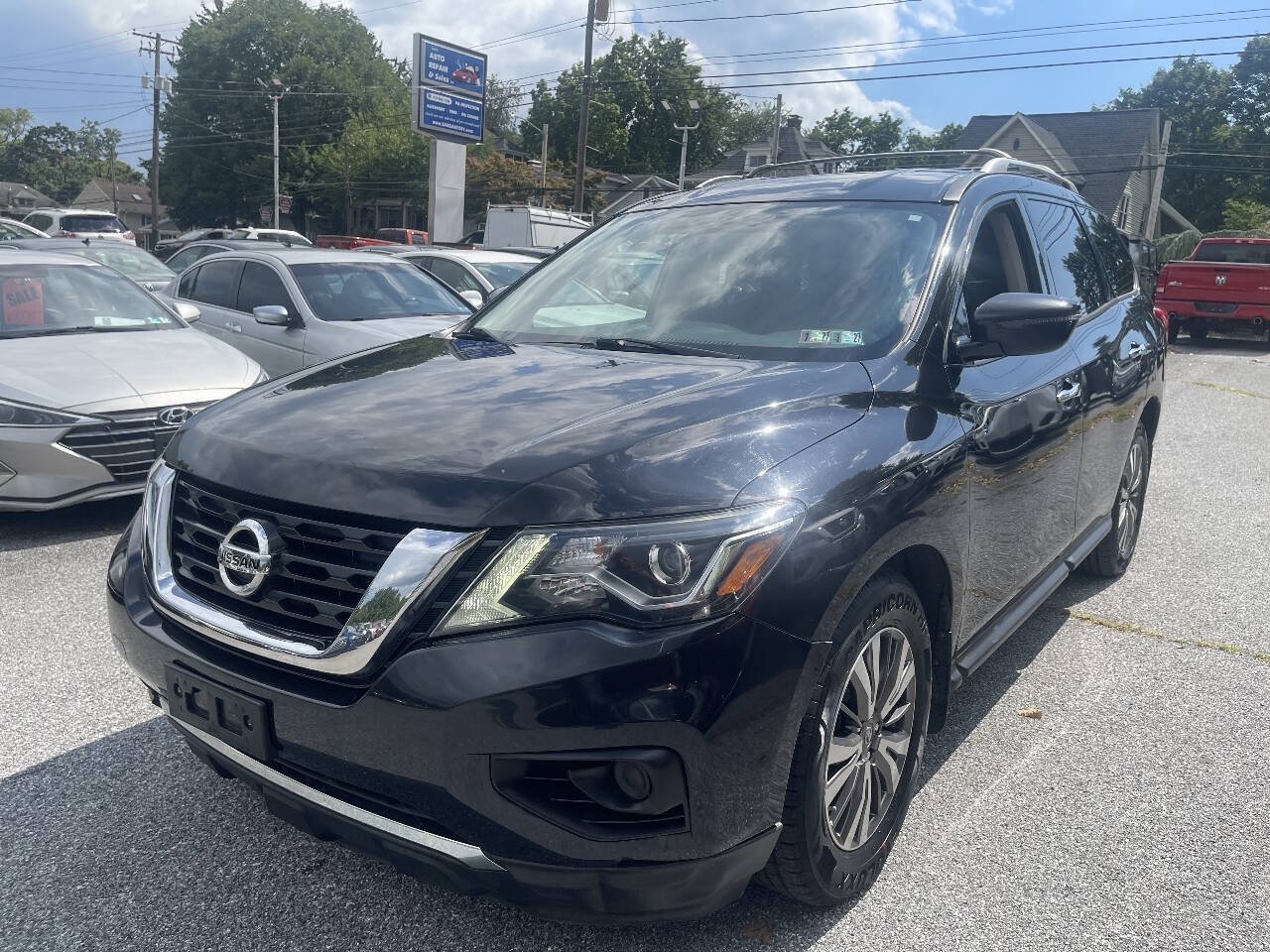 Used 2019 Nissan Pathfinder S AWD/4WD image 33
