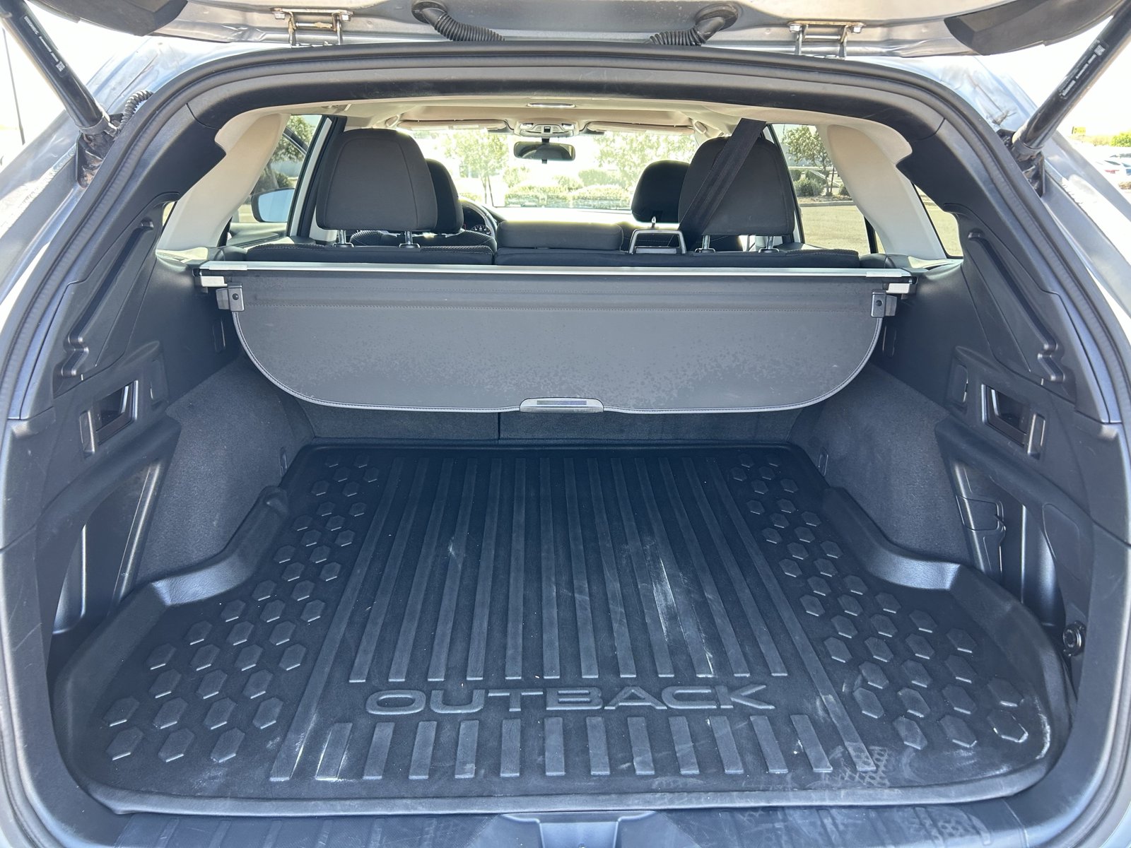 Used 2025 Subaru Outback Premium image 10