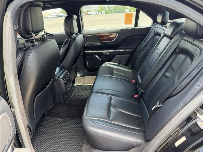 Used 2018 Lincoln Continental Select FWD image 10