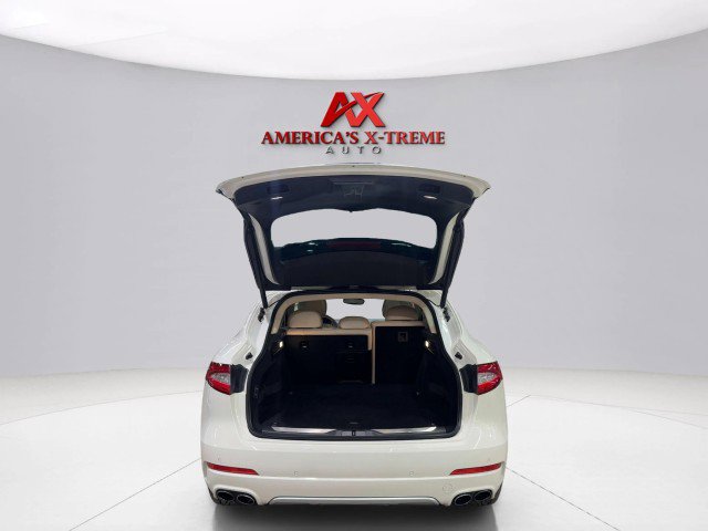 Used 2017 Maserati Levante S image 6