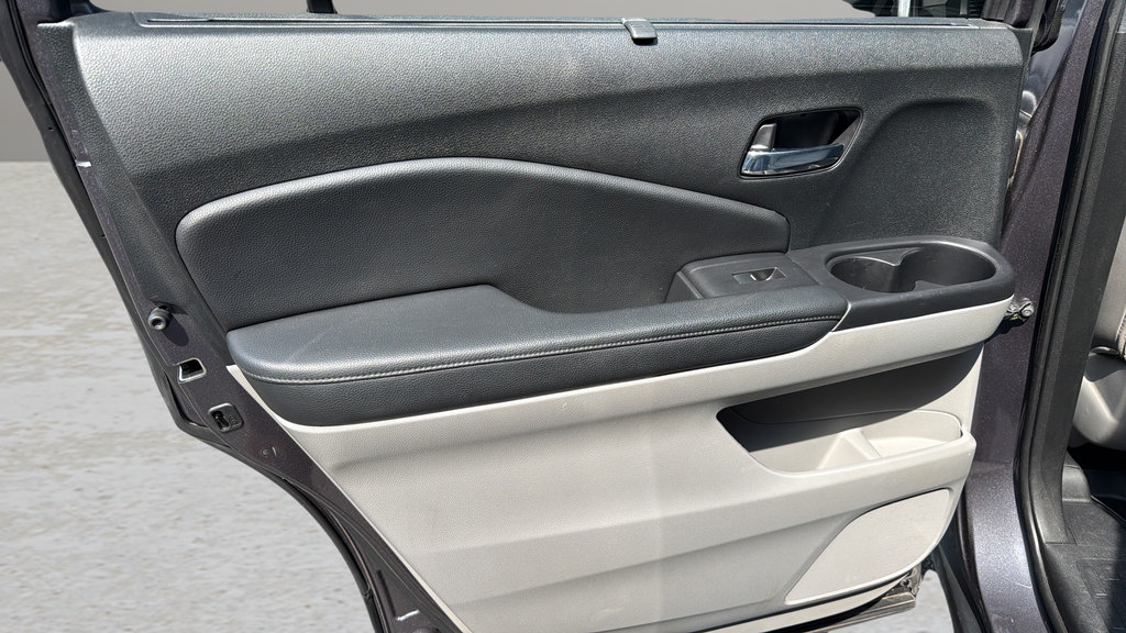 Used 2022 Honda Pilot Touring image 22