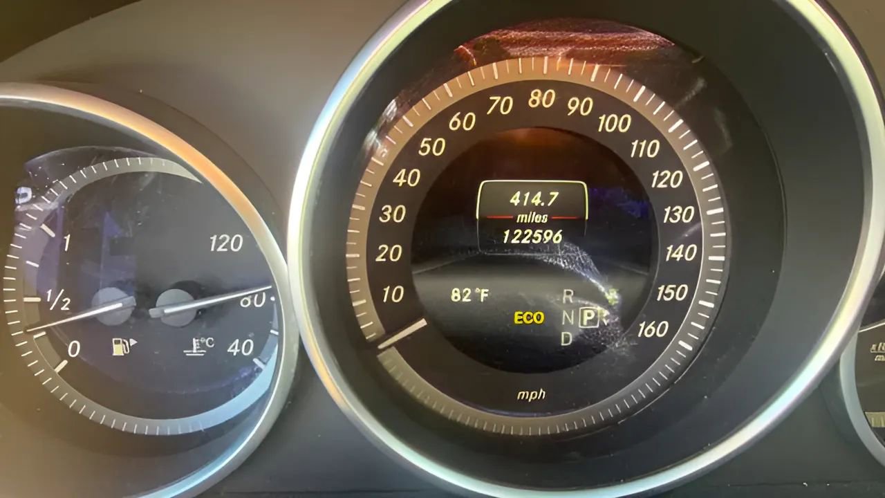 Used 2014 Mercedes-Benz E 350 4MATIC Sedan image 12