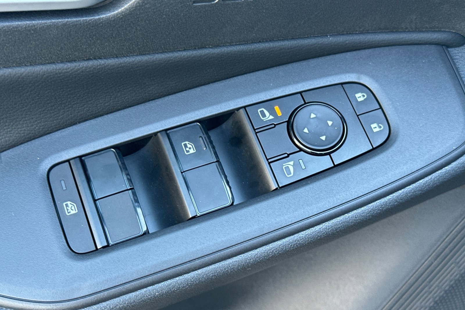 New 2027 Nissan Sentra SV FWD image 13