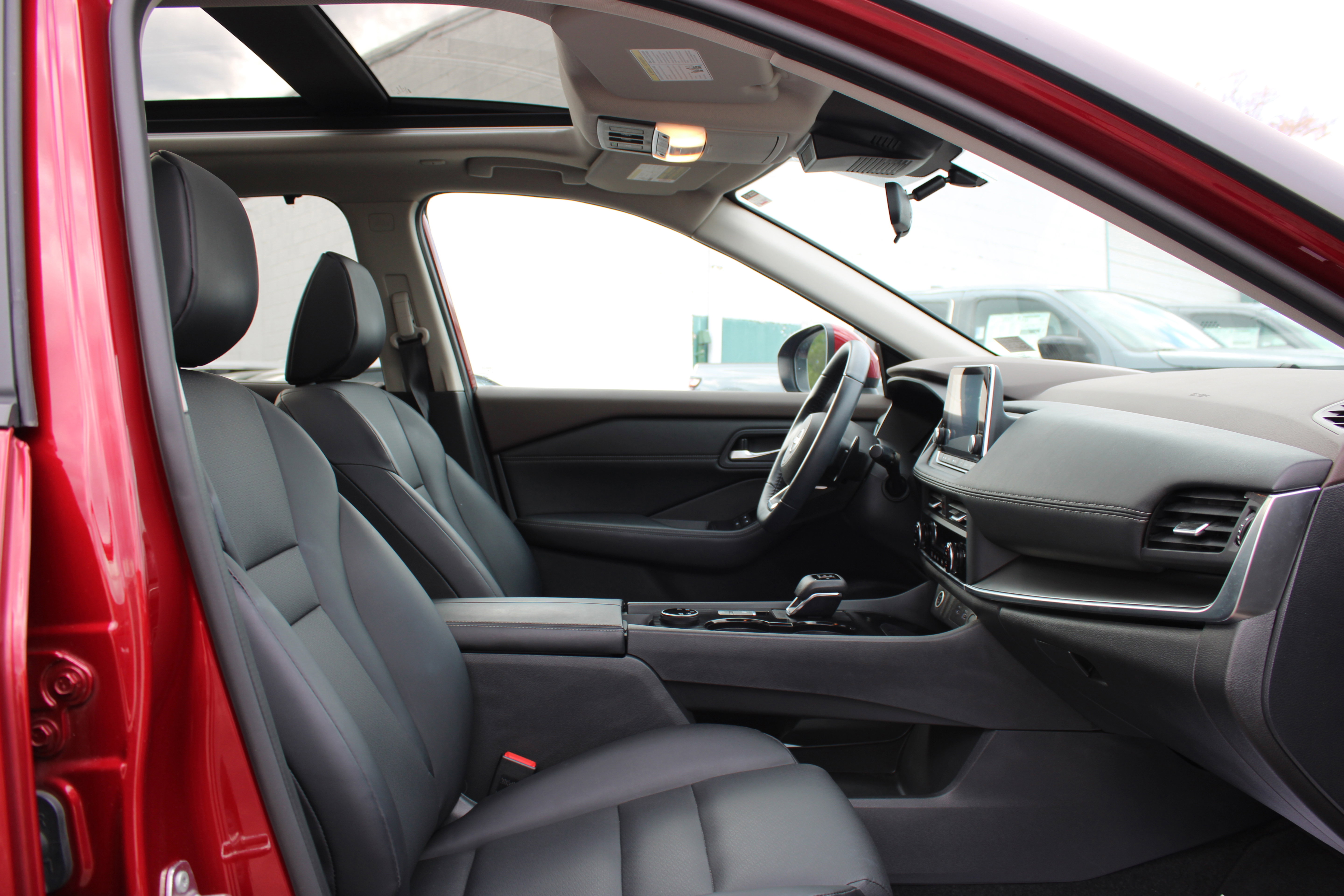 Certified 2023 Nissan Rogue SV w/ SV Premium B Package AWD/4WD image 16