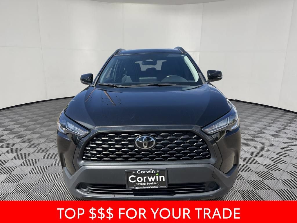 Used 2024 Toyota Corolla Cross LE AWD/4WD image 2