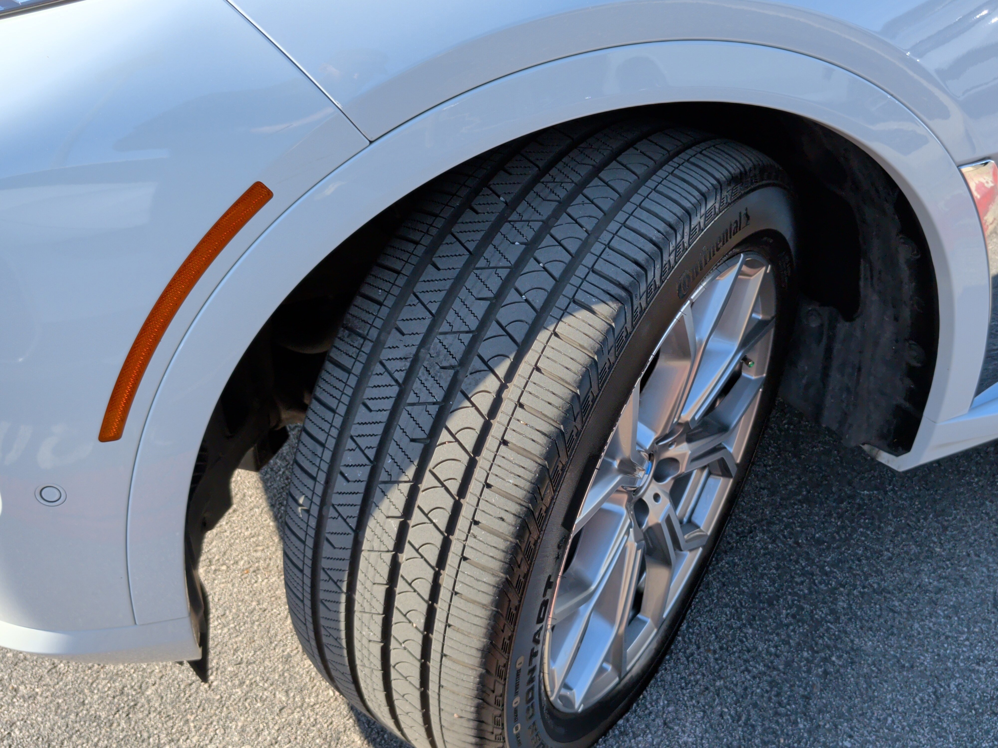 Certified 2024 BMW X7 xDrive40i w/ Premium Package image 13