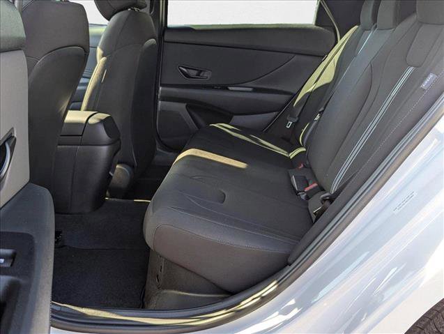 New 2025 Hyundai Elantra SEL image 15