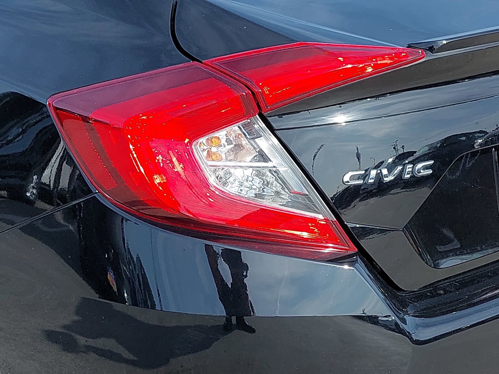 Used 2020 Honda Civic Sport image 33