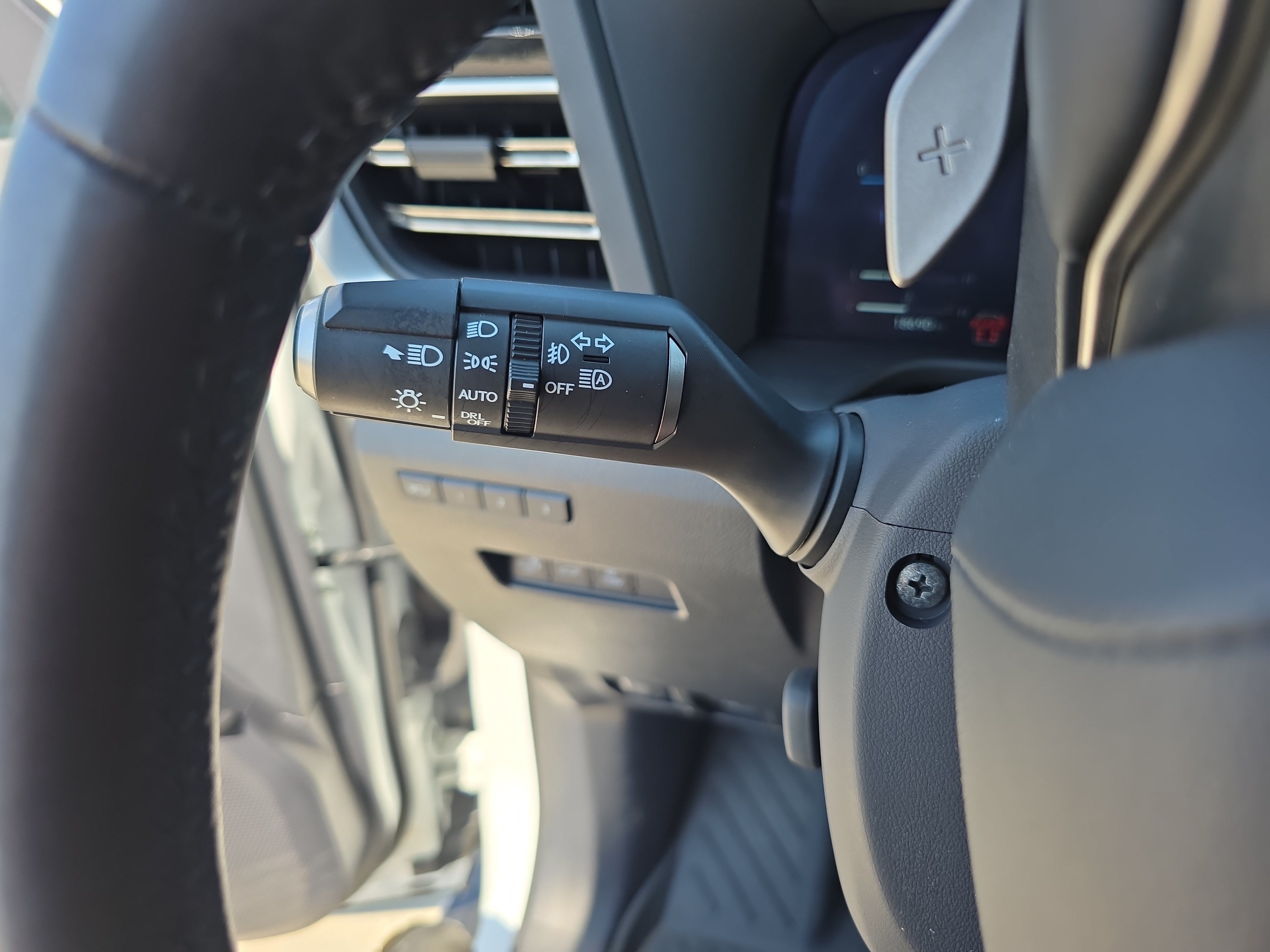 Used 2024 Lexus GX 550 w/ Accessory Package (Z1) AWD/4WD image 27