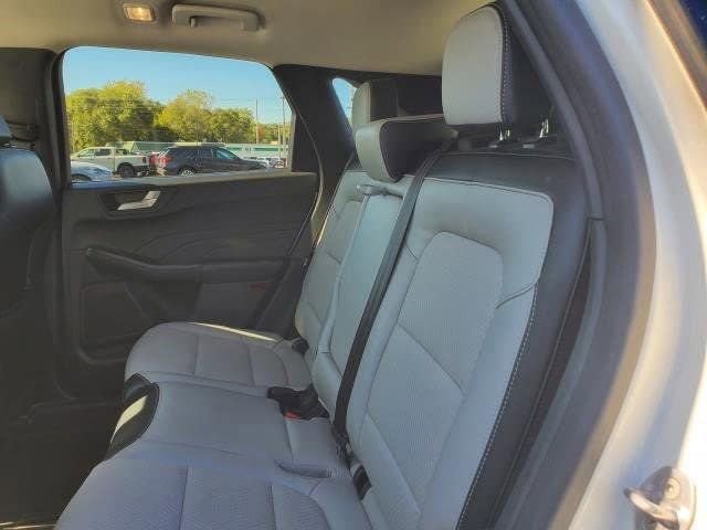 Used 2023 Ford Escape SE image 12