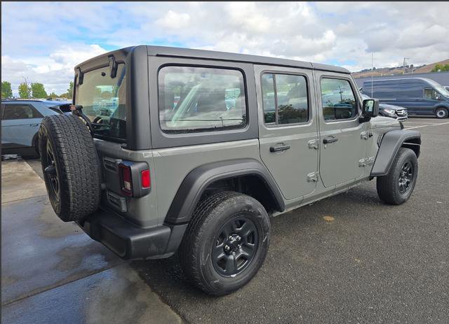 Used 2021 Jeep Wrangler Unlimited Sport image 3