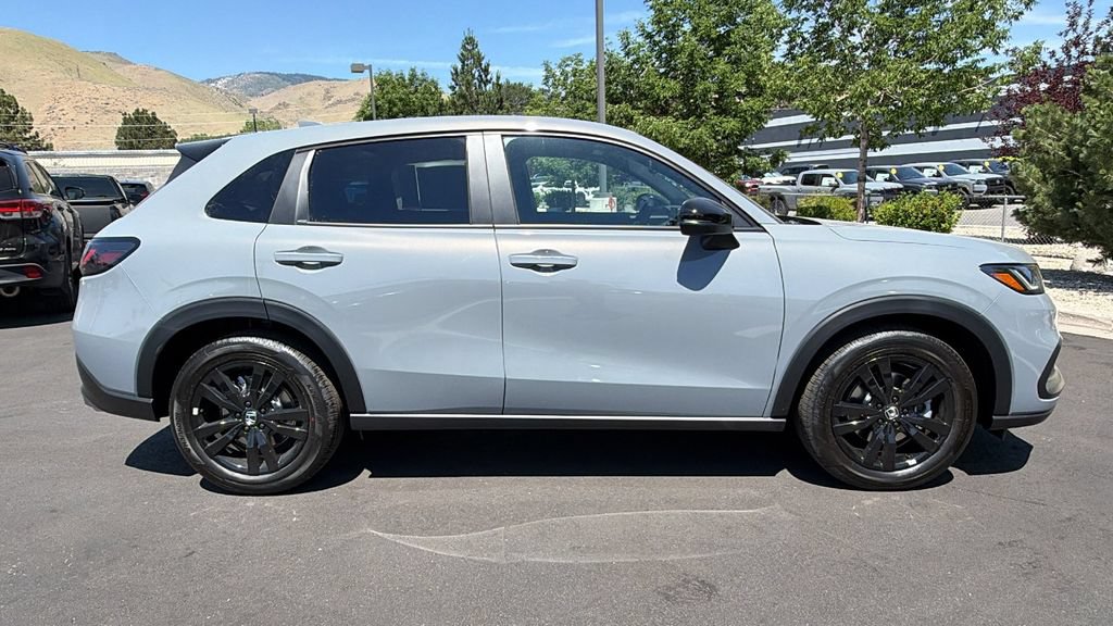 New 2027 Honda HR-V Sport image 2
