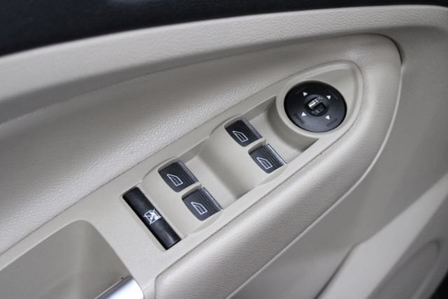 Used 2013 Ford C-MAX SE FWD image 11
