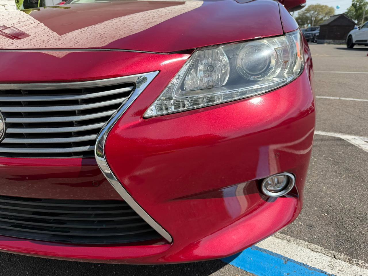 Used 2014 Lexus ES 350 w/ Luxury Package FWD image 6