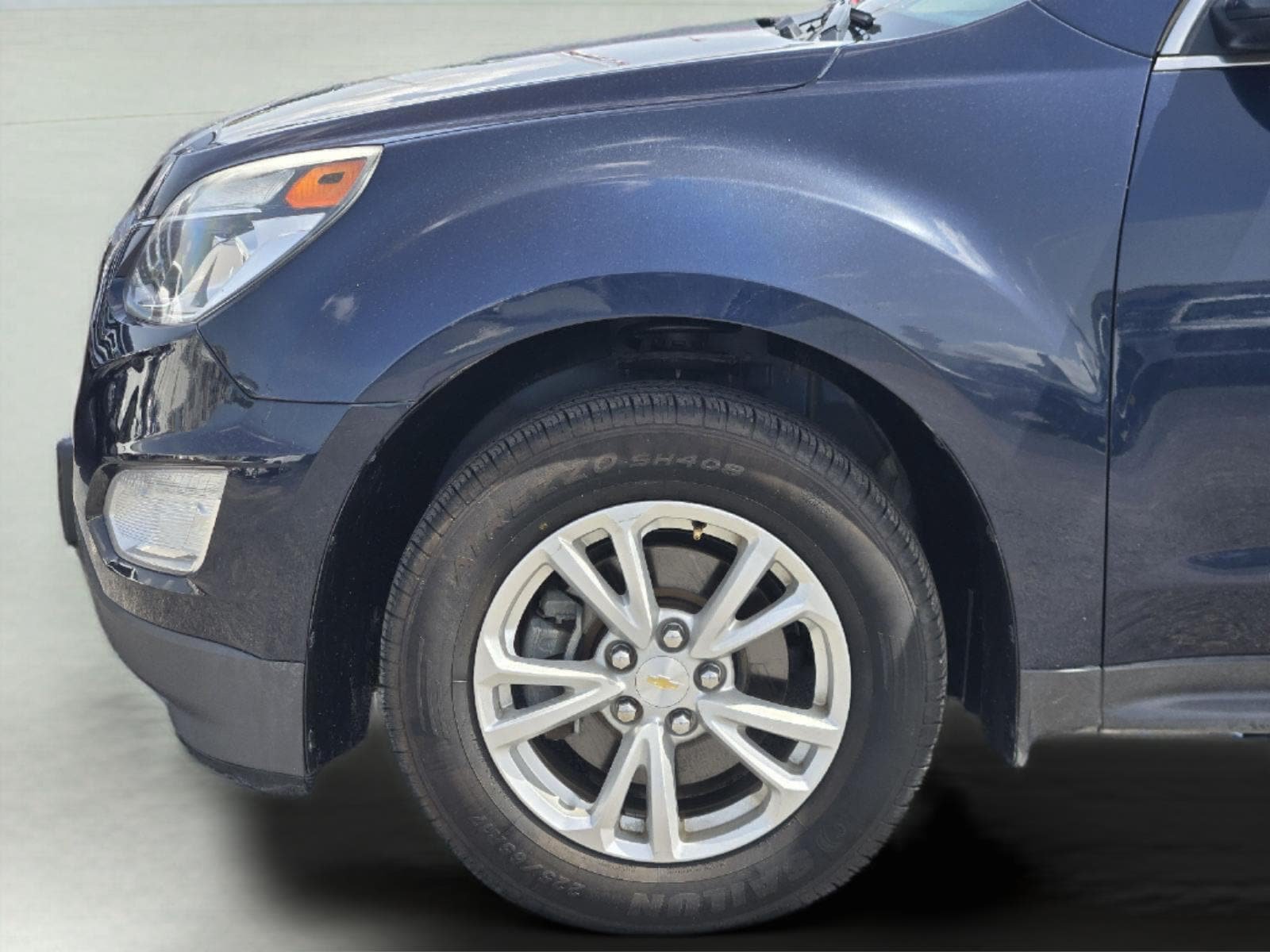 Used 2017 Chevrolet Equinox LT FWD image 9