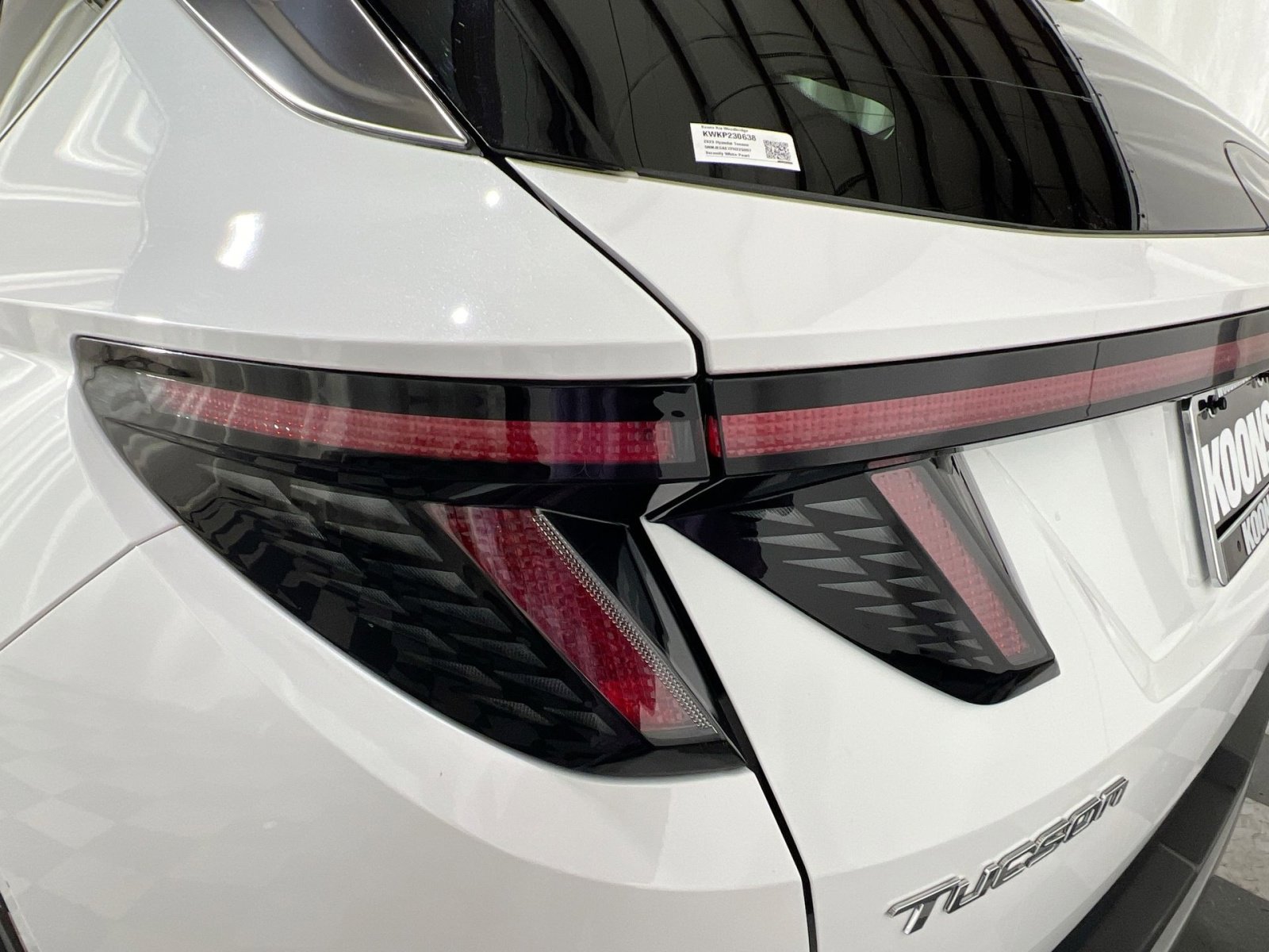 Used 2023 Hyundai Tucson Limited image 16