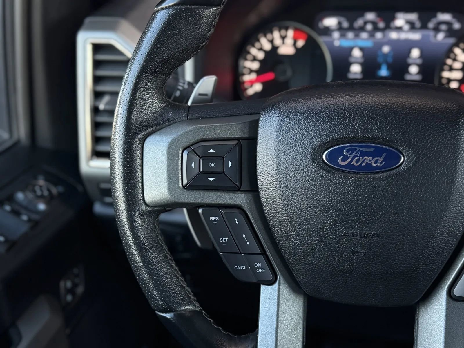 Used 2020 Ford F150 Raptor w/ Equipment Group 802A Luxury image 22