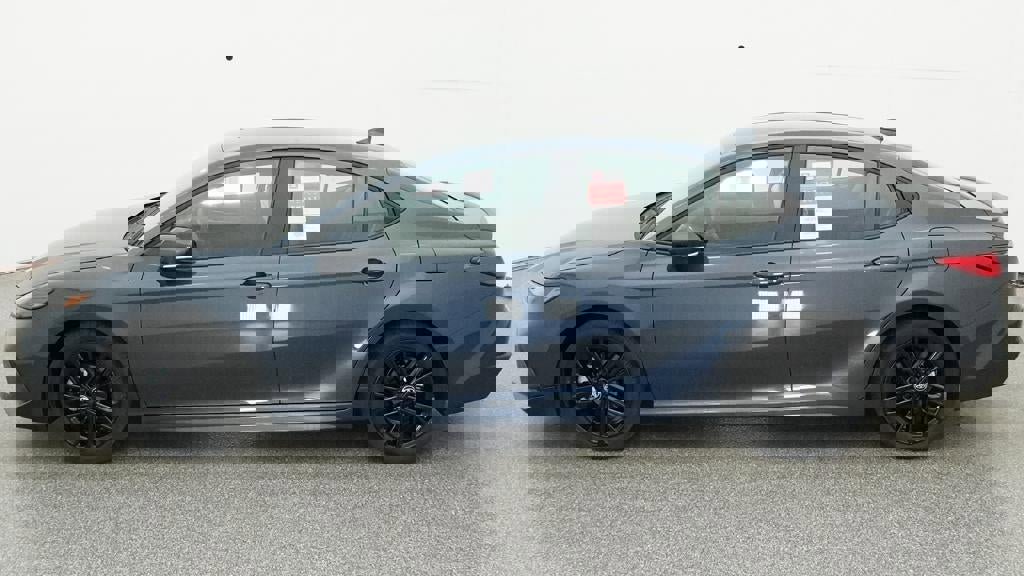 New 2026 Toyota Camry SE image 3