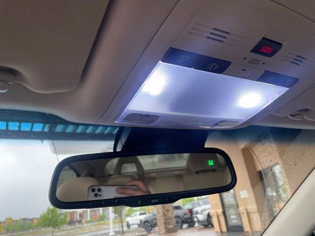 Used 2010 Lexus IS 350C RWD image 33