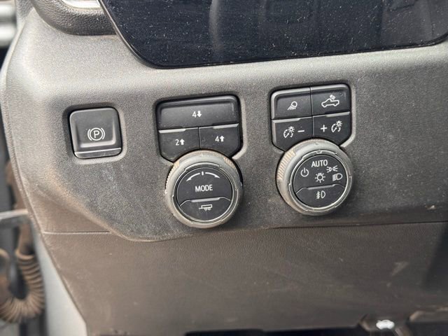 Used 2024 Chevrolet Silverado 3500 LT w/ Safety Package image 16