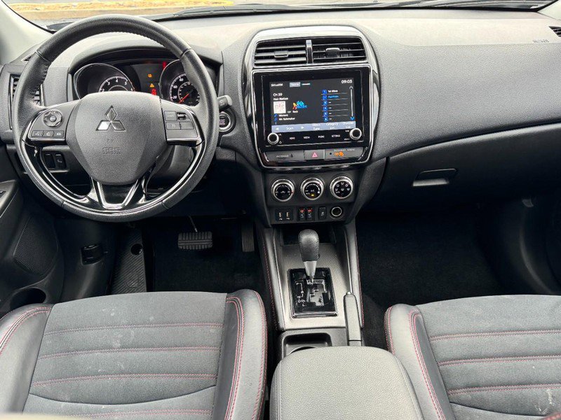 Used 2024 Mitsubishi Outlander Sport AWD image 11