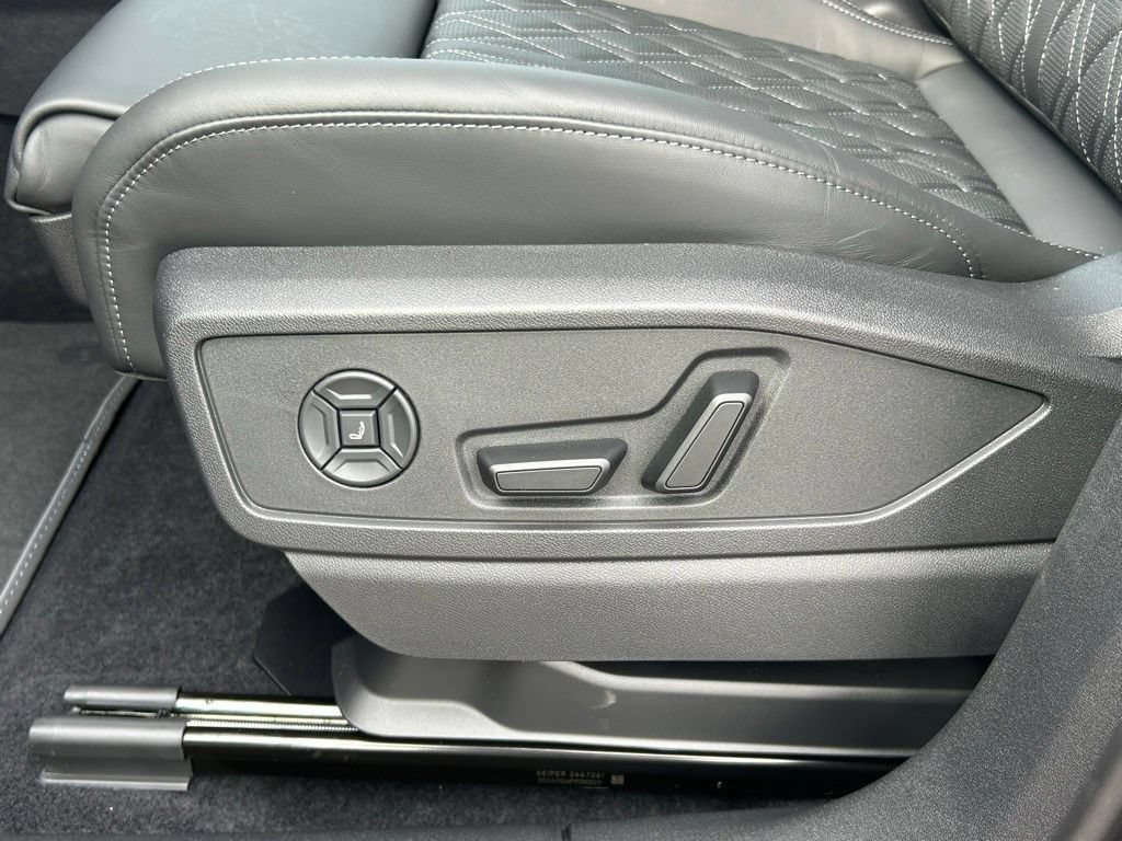 New 2026 Audi SQ5 Premium Plus AWD/4WD image 22